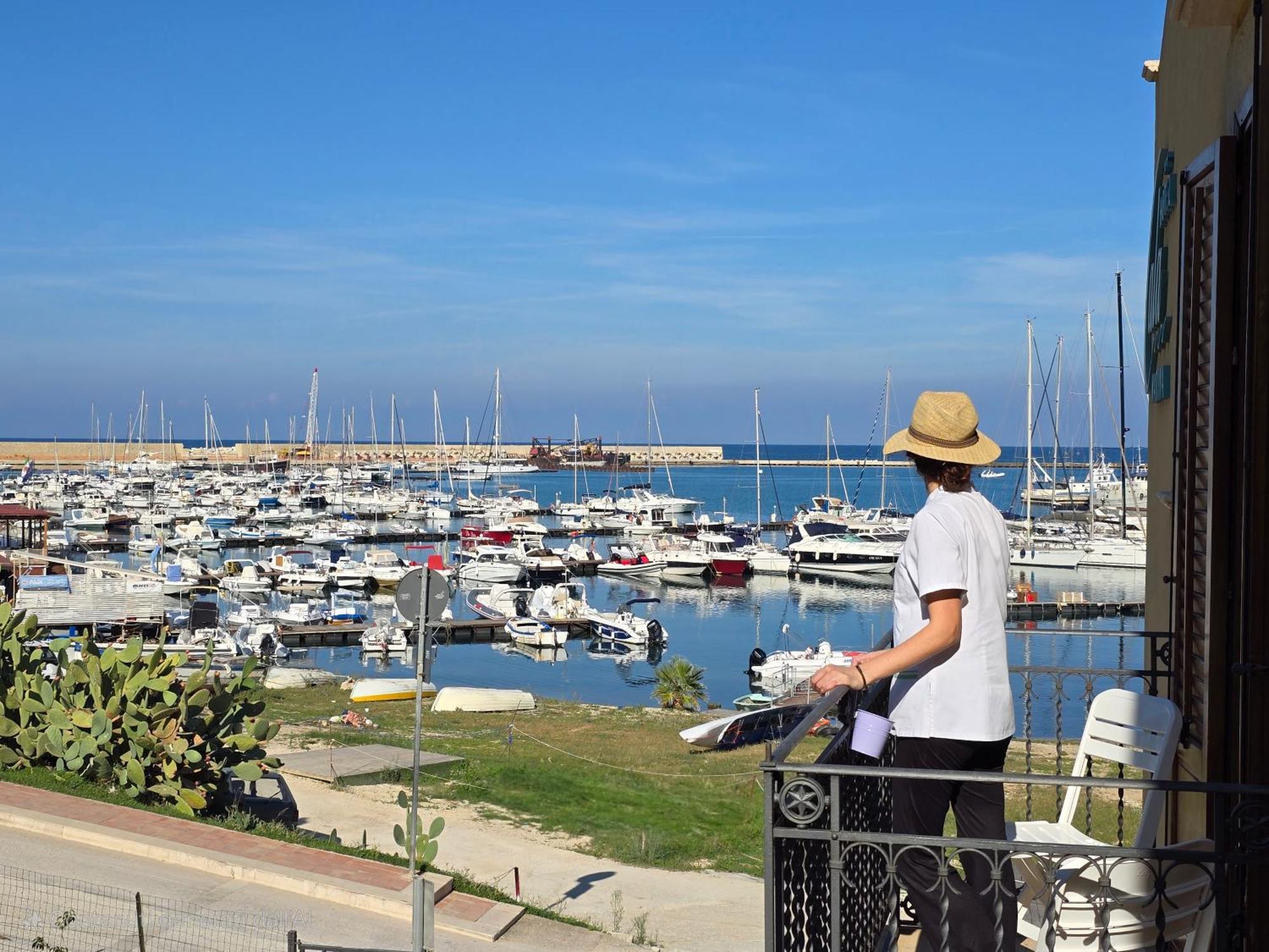 Hotel Cala Marina Castellammare del Golfo Exterior foto